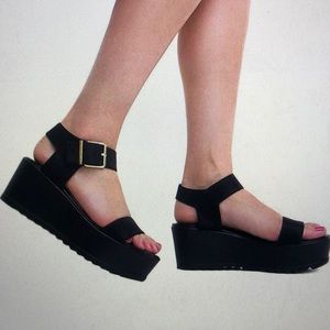 Black Platform Buckle Sandal Open Peep Toe